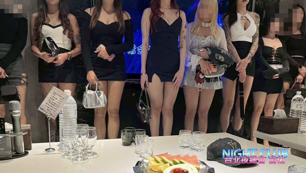 首席禮服酒店介紹